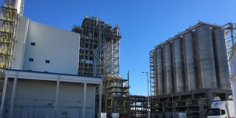 Egypt’s $120mln methanol derivatives project at Damietta in EPC phase, ECHEM says