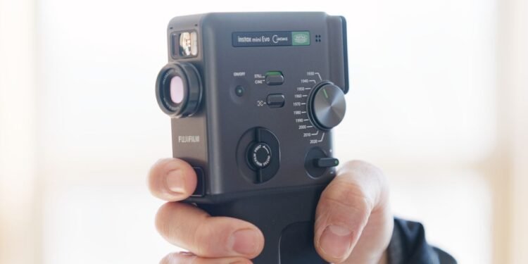 Fujifilm Instax Evo Cinema Review: Retro Video Fun