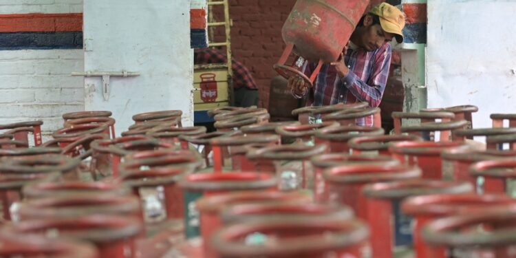 Ghana plans LPG cylinder import ban to boost local manufacturing
