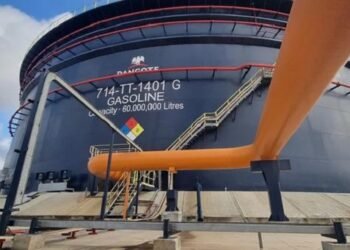 Global oil spike: Economists credit Dangote Refinery for averting fuel crisis – EnviroNews