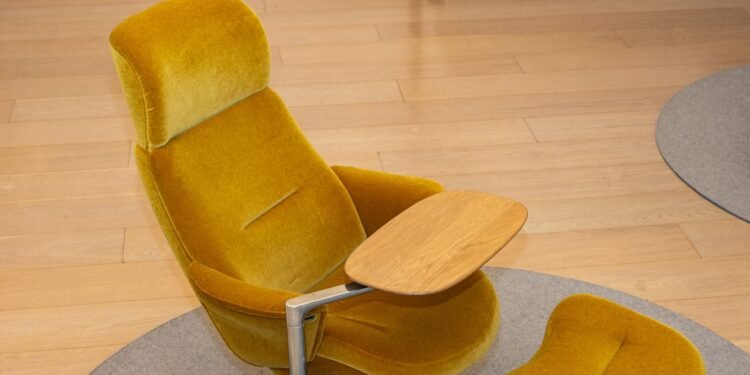 Humanscale’s New $15K Lounge Chair Is the Ultimate Home Office Workstation