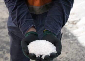 India Asks China for Urea as War-Induced Gas Crunch Bites