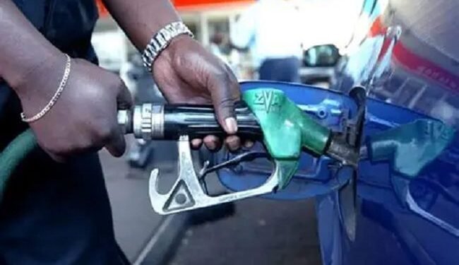 Motorists, commuters groan as petrol hits N1,350 per litre – EnviroNews