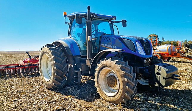New Holland T7 and T6000 tractor series