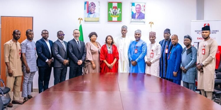 Nigeria returns over $270,000 in recovered scam proceeds to US and South African fraud victims