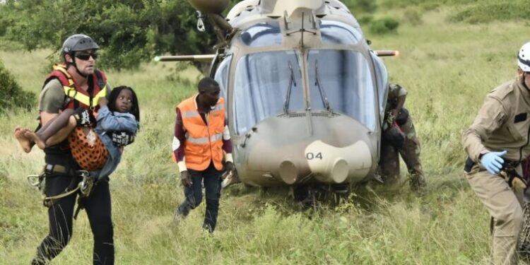 SAAF still deployed to Mozambique for flood relief duties