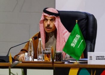 Saudi Foreign Minister discusses regional developments with Russian, Pakistani counterparts
