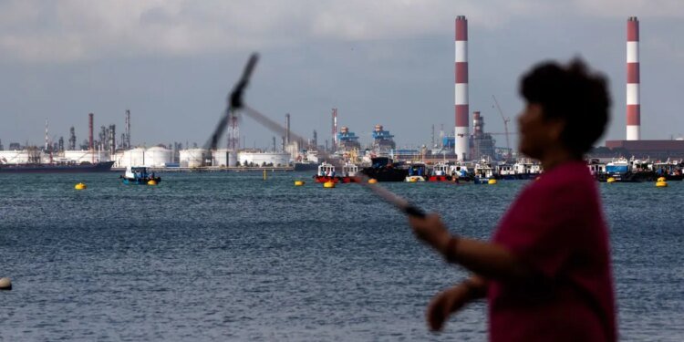 Singapore Ready to Act on Energy, Will Discuss 301 Probe With US