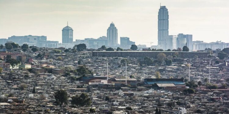 South Africa’s Economic Hub ‘Trapped’ in Stagnation, Report Says