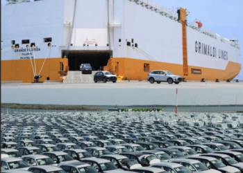 Thousands of luxury cars bound for Dubai stranded in Kenya as Iran war hits trade routes