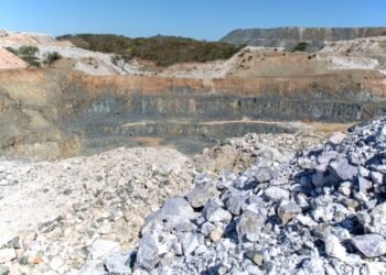 US weighs HIV aid cuts to Zambia over minerals deal