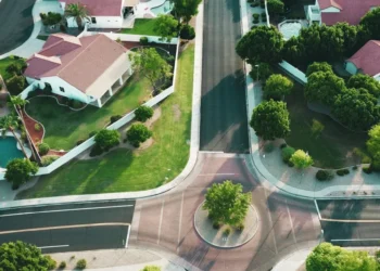 What makes a smart community? Here’s why connectivity matters