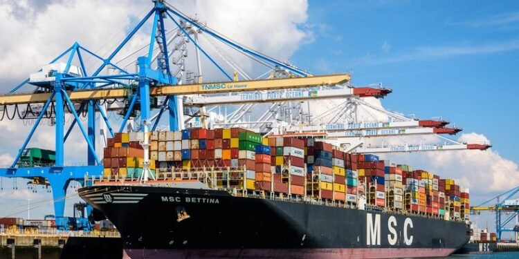 World’s largest container shipping company secures 45-year Lagos port concession as part of $1 billion Nigeria investment